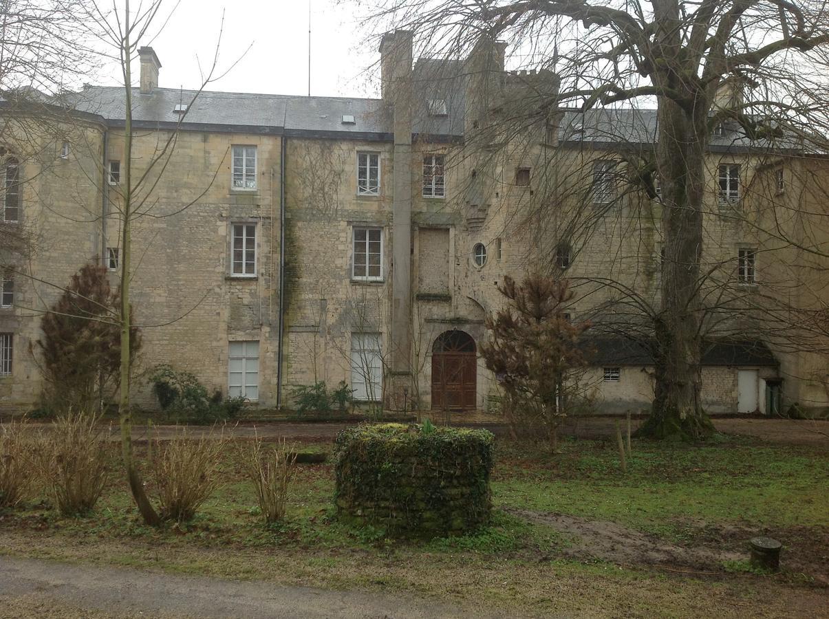 Chateau Des Chevaliers De Grand Tonne Sainte-Croix-Grand-Tonne Exterior photo